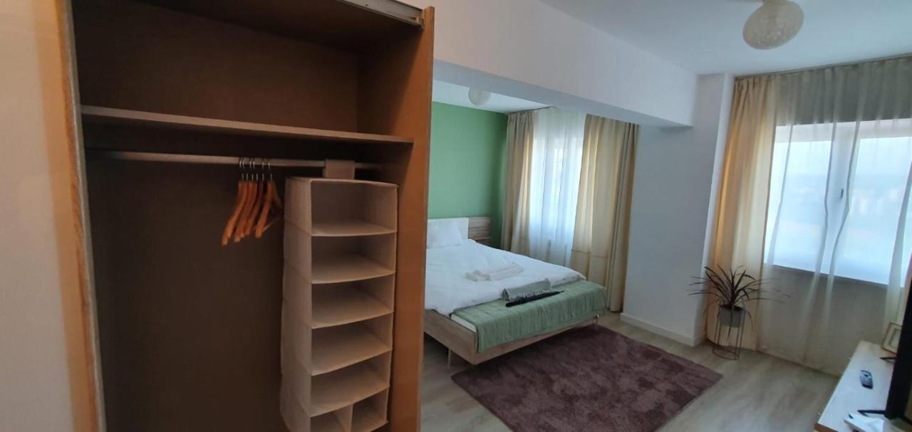 Lara 65 - Cozy & Modern Apartment @ Conest Iasi Extérieur photo