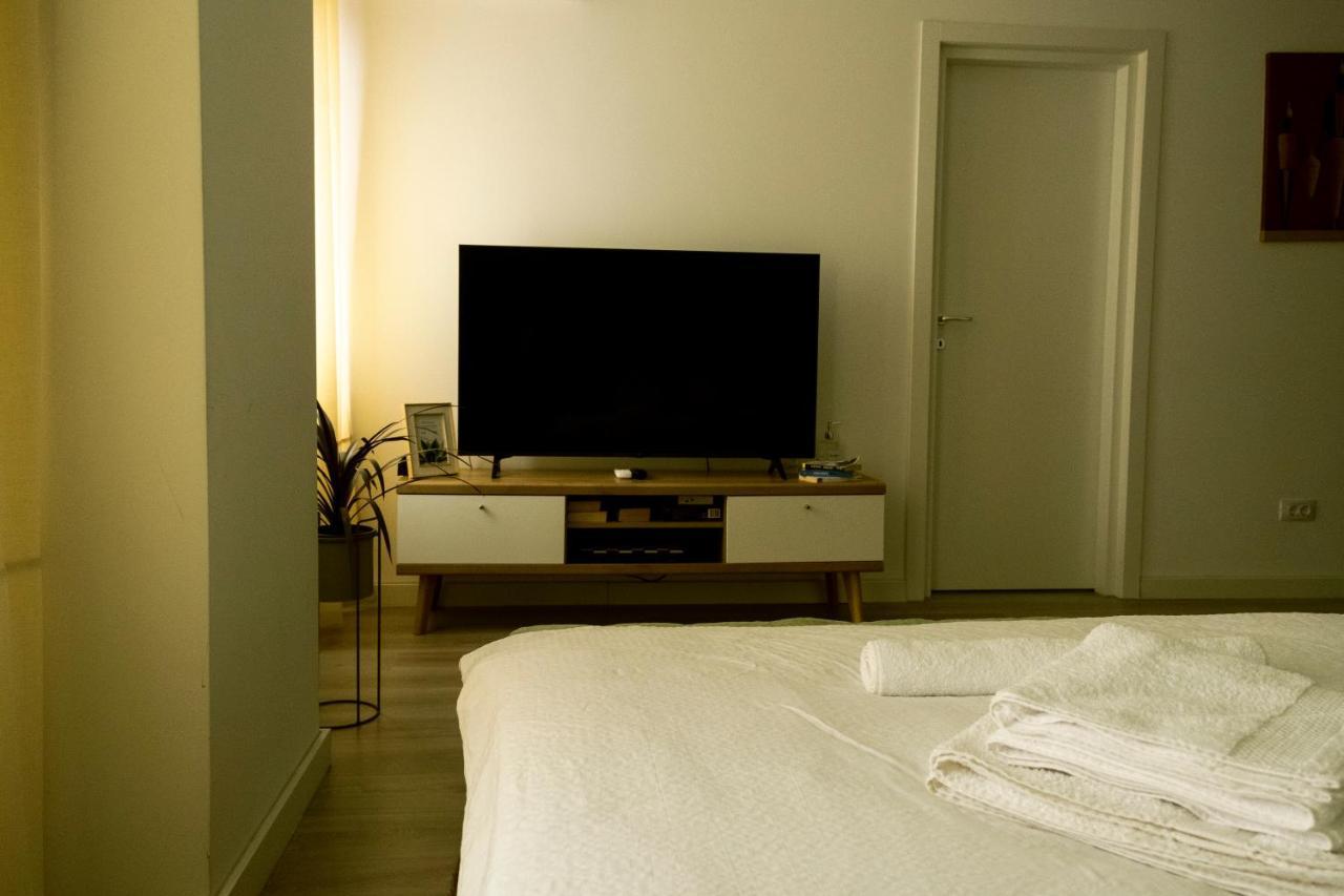 Lara 65 - Cozy & Modern Apartment @ Conest Iasi Extérieur photo
